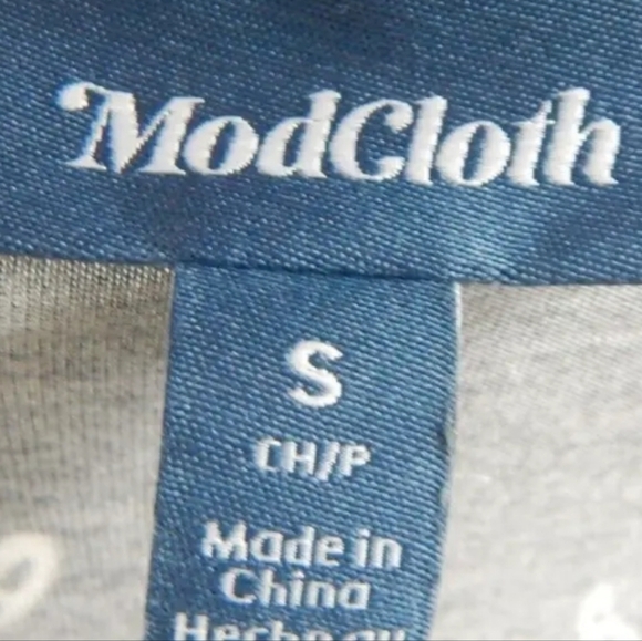 Modcloth Faux Wrap Cat Skelton Top - Picture 3 of 4